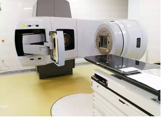 瓦里安直线加速器安装完毕，桂林人医的精准放疗时代马上来了！