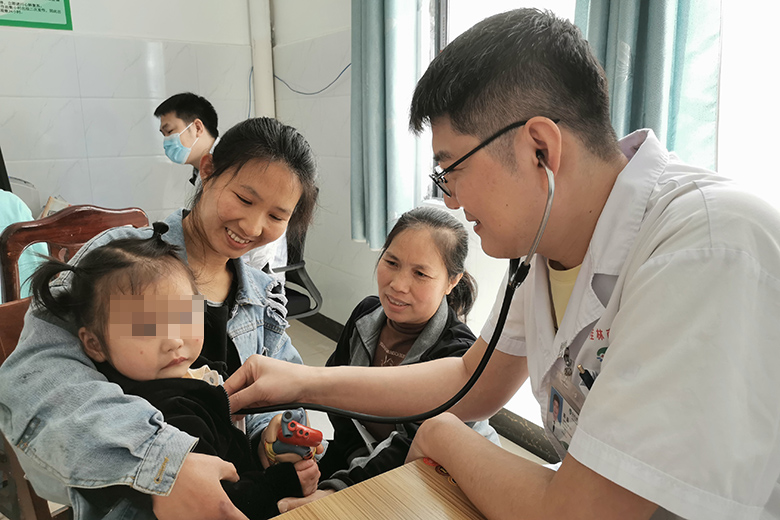 我为群众办实事|先心病免费筛查救治活动走进全州县石塘镇