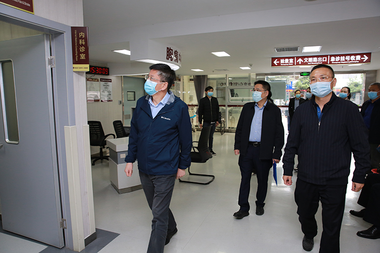 自治区卫健委党组副书记王勇到桂林市人民医院调研