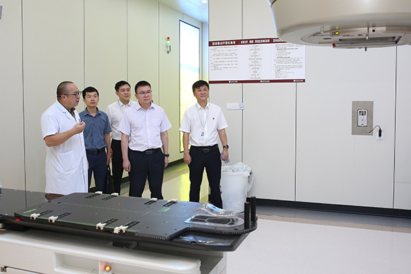 桂林市卫生健康委领导到市人民医院调研指导