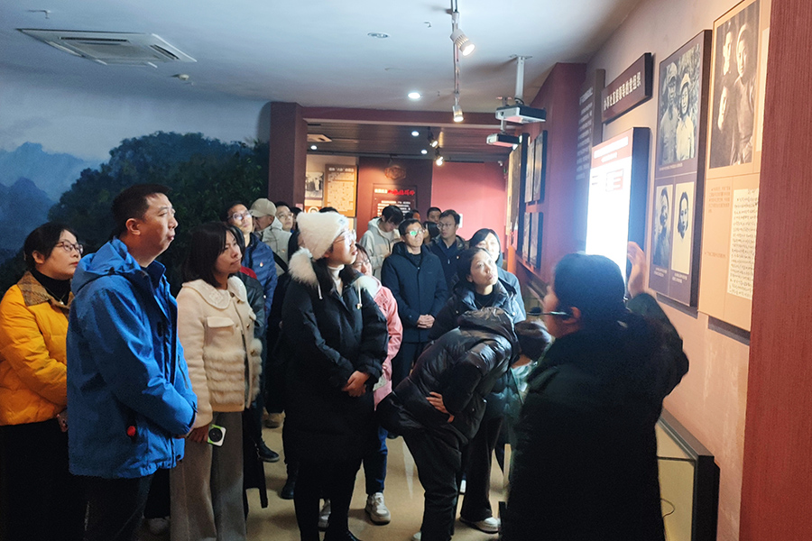 铭记烽火岁月 勇担时代使命——机关第四、第七党支部开展党建合创活动