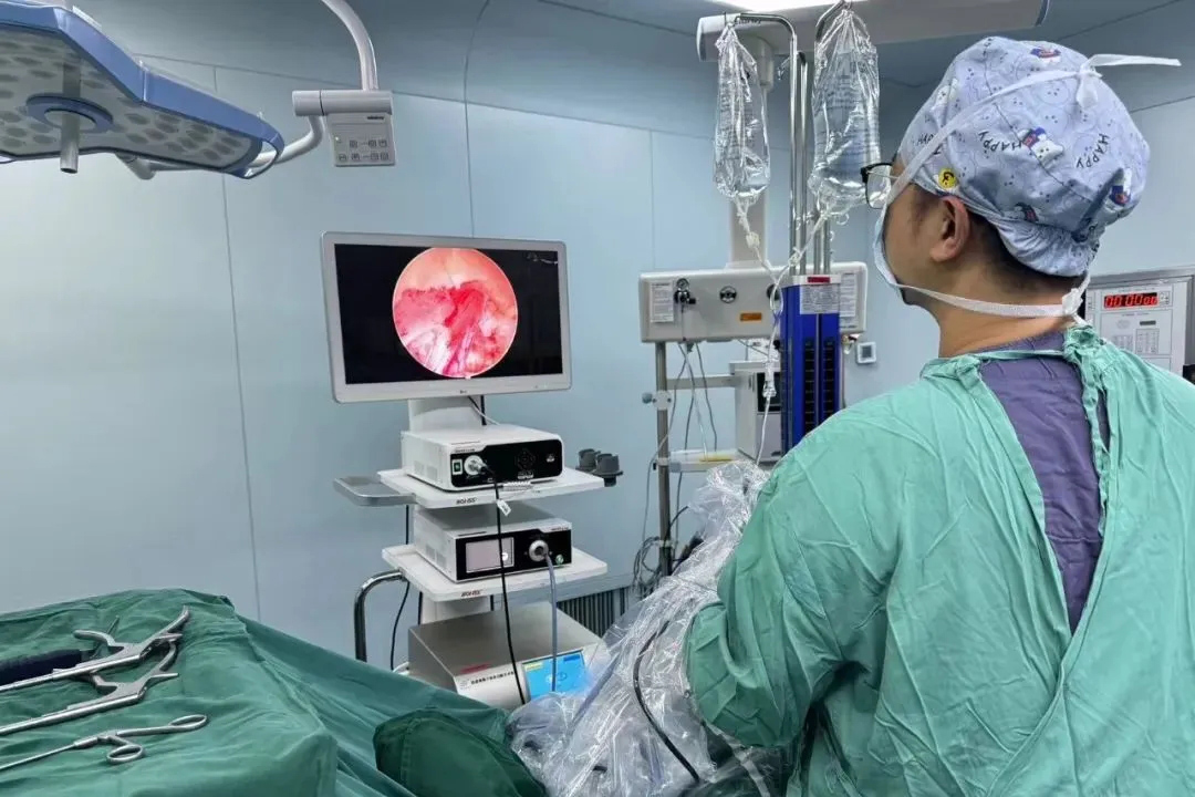 孕期撞上腰突 桂林医护与孕妈的“双重闯关”历险记