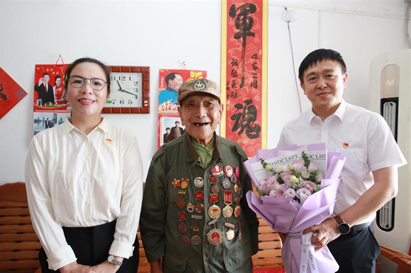 传承红色精神 赓续医者初心|桂林市人民医院慰问抗战老兵李渭清