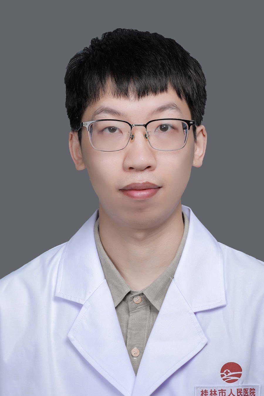 贺翔 